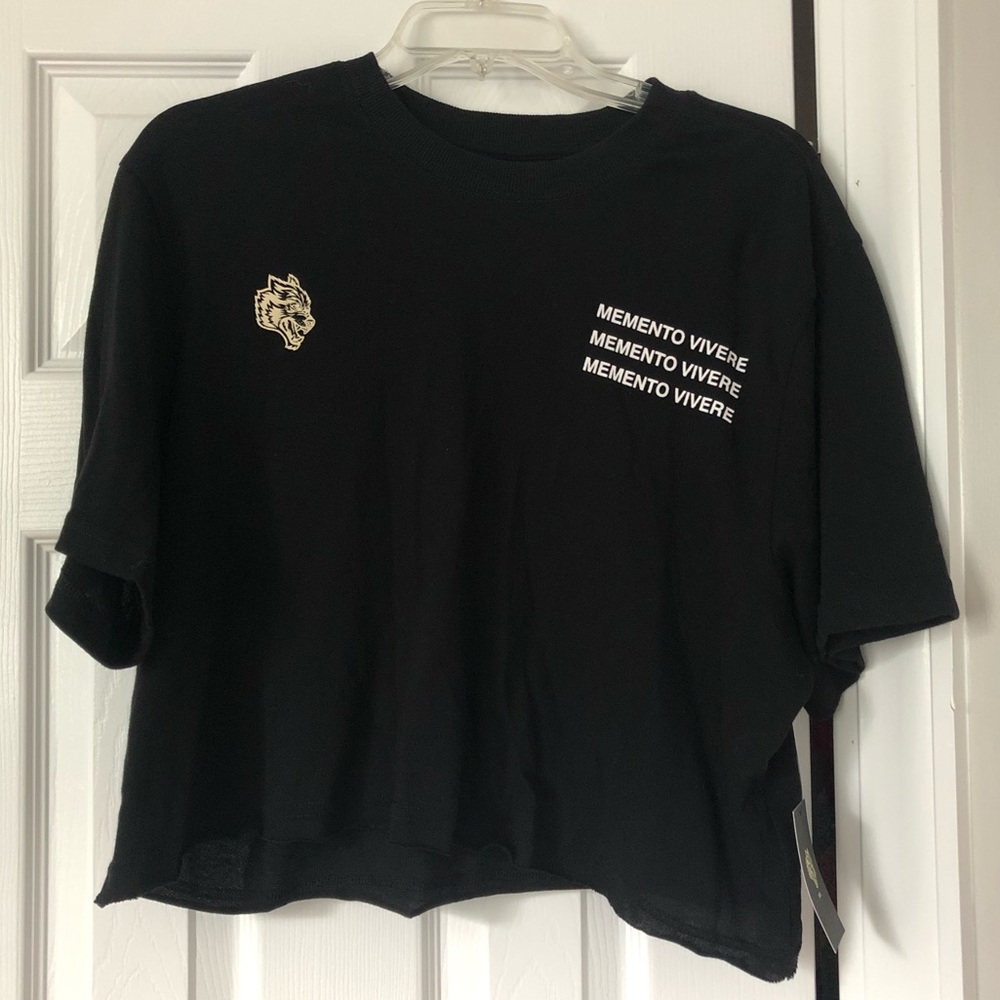 Darc sport she wolf crop cropped shirt black large